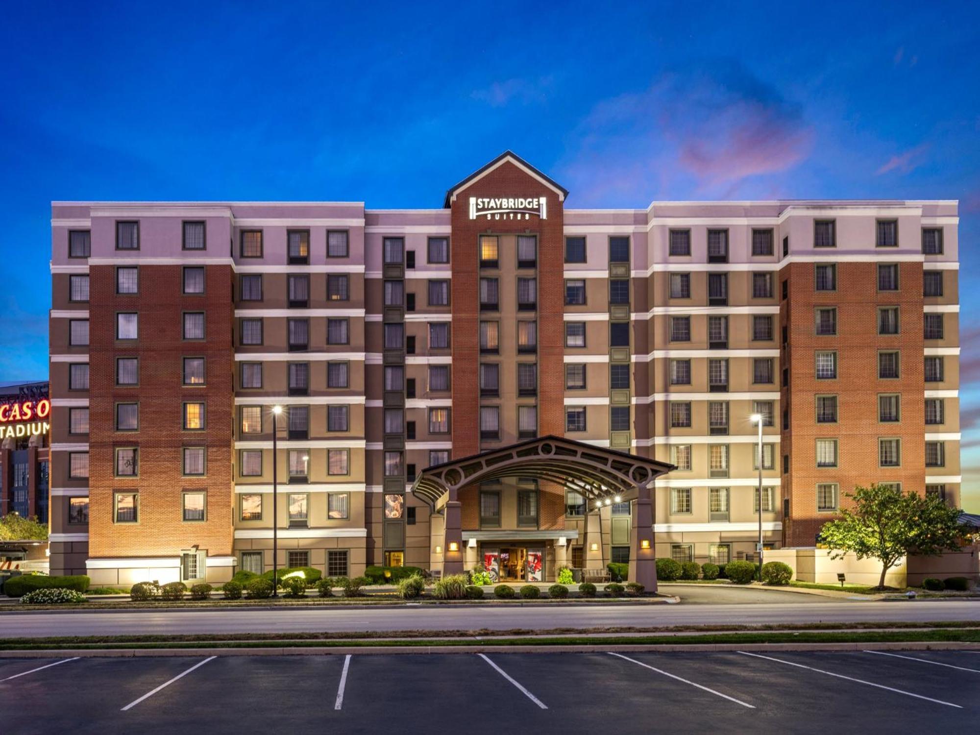 Staybridge Suites Indianapolis Downtown-Convention Center By Ihg Esterno foto